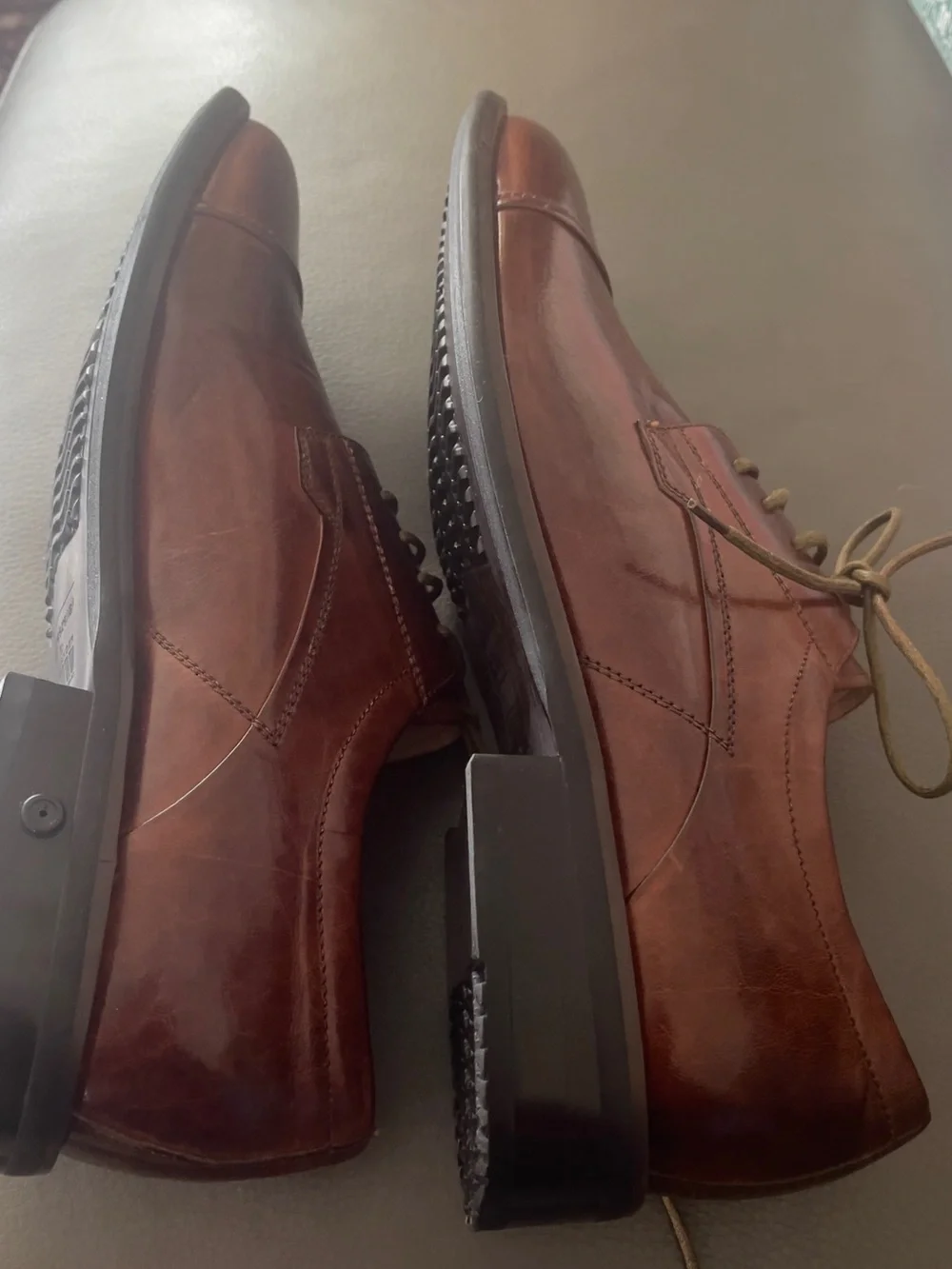 Men's Tan Leather Cap-Toe Derby Shoes